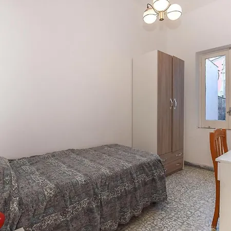 4 Bedroom In Dom wakacyjny *