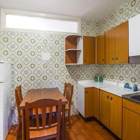 4 Bedroom In Dom wakacyjny Ischia