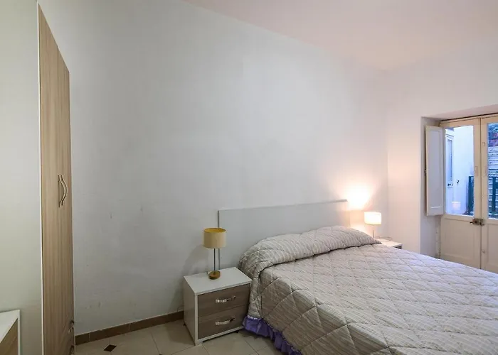 4 Bedroom In Ischia