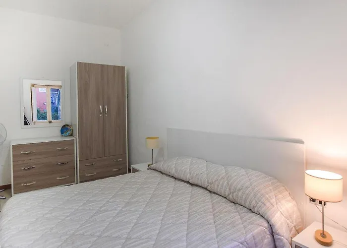 4 Bedroom In Casa vacanze